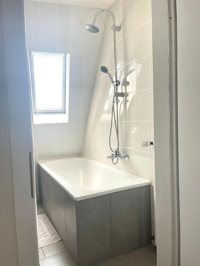 City Apartment, Ferienwohnung 3 Zkdb, Balkon, Dachgeschoss, Naehe Duesseldorf 克雷费尔德 外观 照片