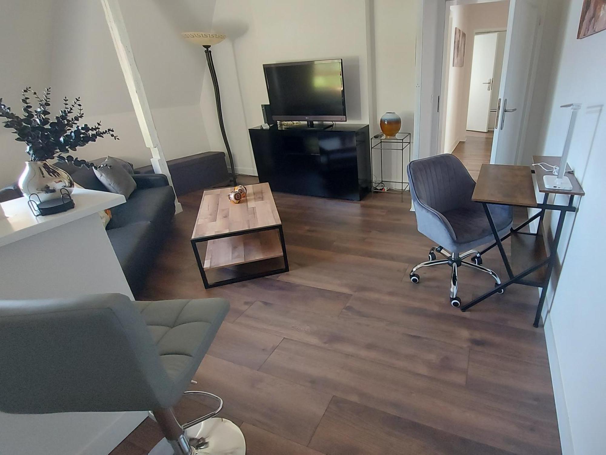 City Apartment, Ferienwohnung 3 Zkdb, Balkon, Dachgeschoss, Naehe Duesseldorf 克雷费尔德 外观 照片