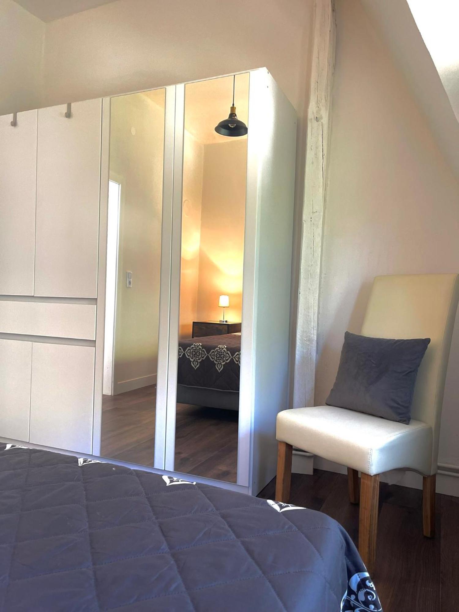 City Apartment, Ferienwohnung 3 Zkdb, Balkon, Dachgeschoss, Naehe Duesseldorf 克雷费尔德 外观 照片